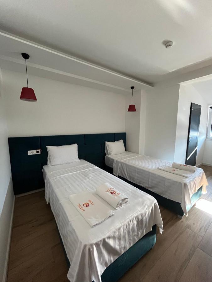 Kubi Hotel 斯特鲁加 外观 照片