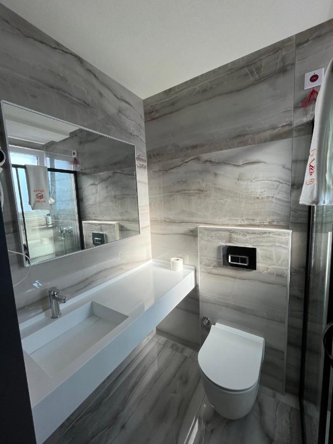 Kubi Hotel 斯特鲁加 外观 照片