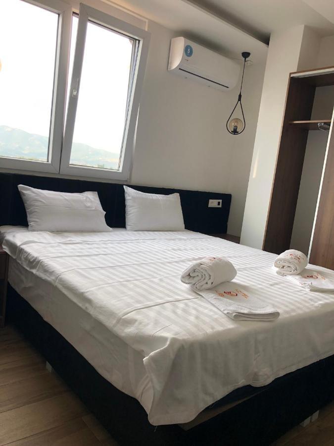 Kubi Hotel 斯特鲁加 外观 照片